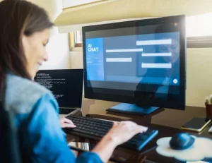 Uso de assistente virtual corporativo com IA